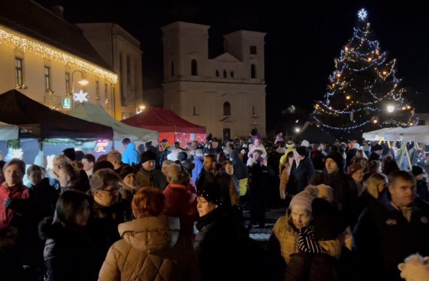 Přivítání adventu v Bystřici nad Pernštejnem